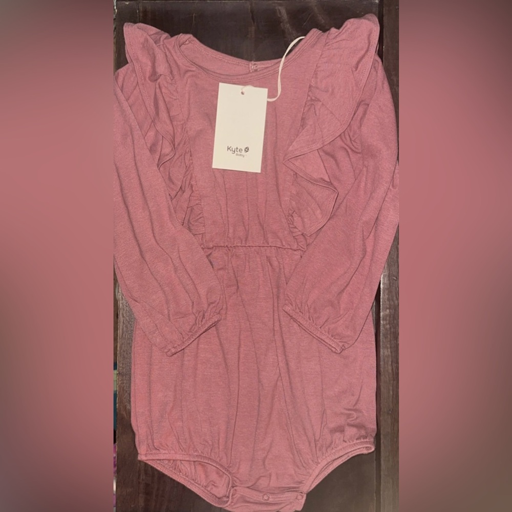 Kyte baby Bubble Romper in Dusty Rose